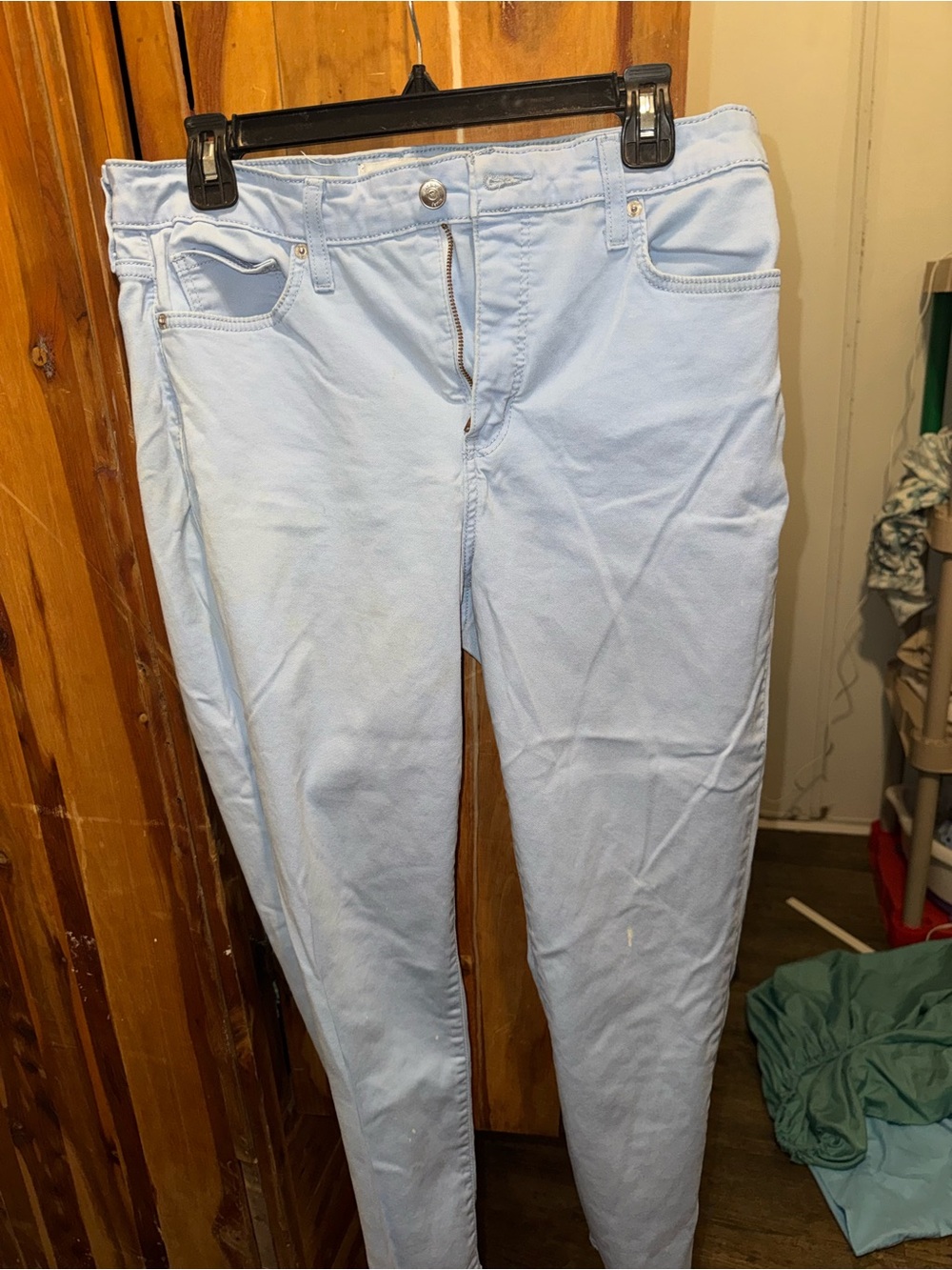 crown & ivy Light Blue Skinny womens Jeans
